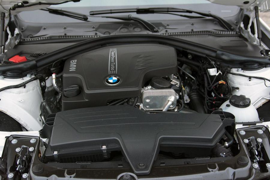 BMW 320i 2014 года  (фото 4 из 17)
